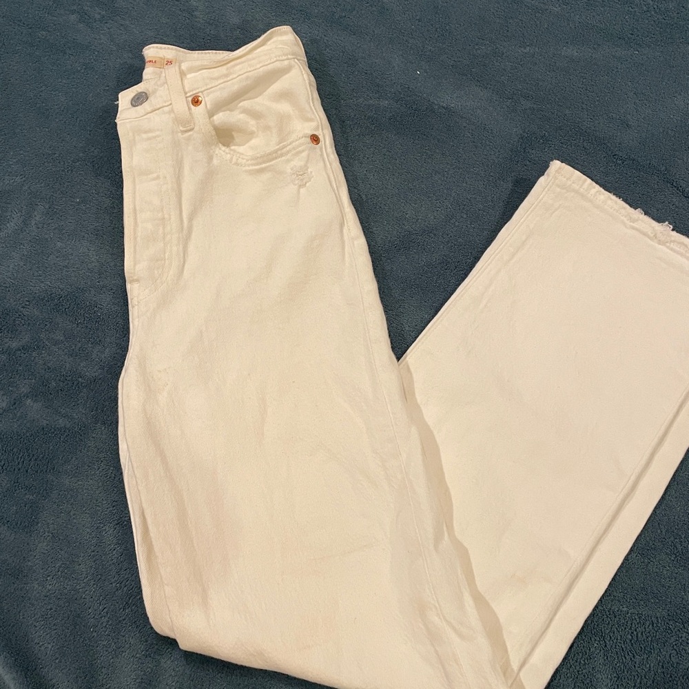 Cream/white High-Waisted Jeans